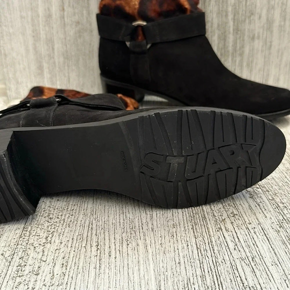 NWOT STUART WEITZMAN BLACK SUEDE ANIMAL PRINT ANKLE BOOTS SIZE: 8.5 - Picture 4 of 9